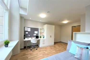 1 bed flat, College Square East, Holylands, Belfast, BT16DJ - Image 4